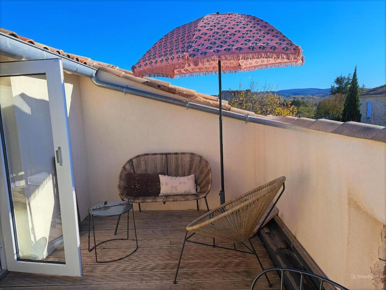 Gites Noulou, Appartementen In Saint-Denis Luaran gambar